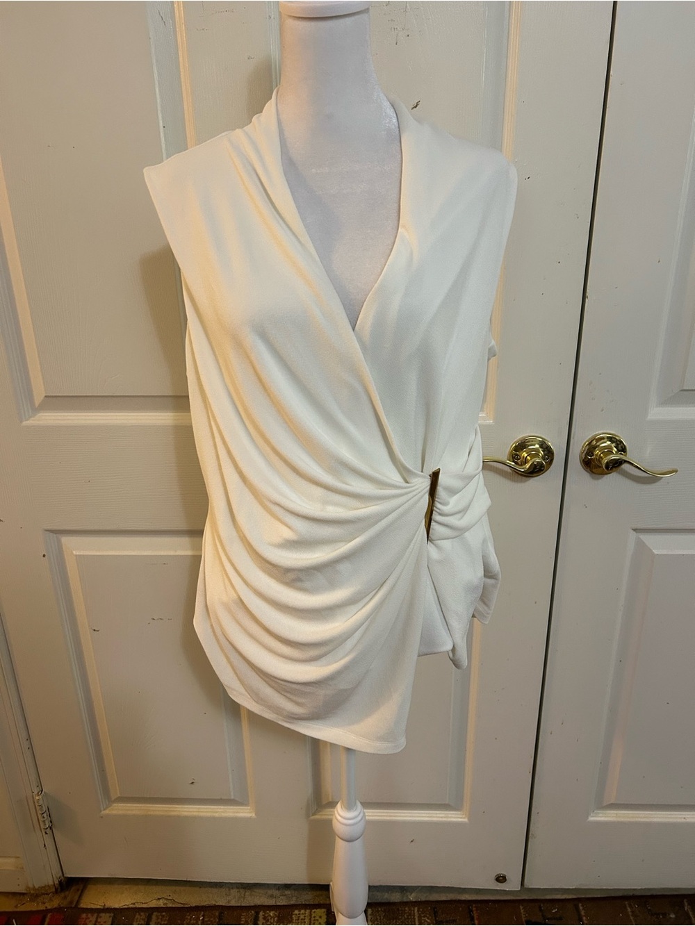 Donna Karan New York cream tank top, XL